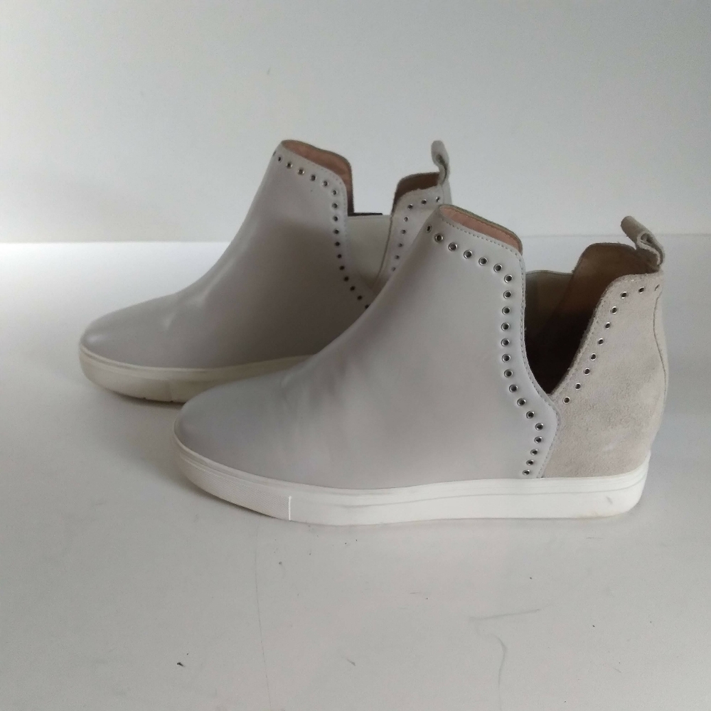 Chelsea & Violet Boots women ankle boots hidden wedge color milo grey, size 9.5M